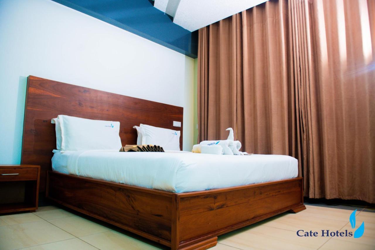 Cate Hotel Morogoro Esterno foto